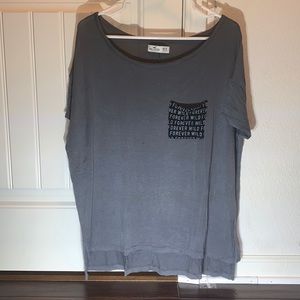 Hollister baggy top/blouse XS/S with left chest side pocket color gray NWOT